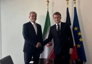 پزشکیان و مکرون با هم دیدار و گفتگو کردند