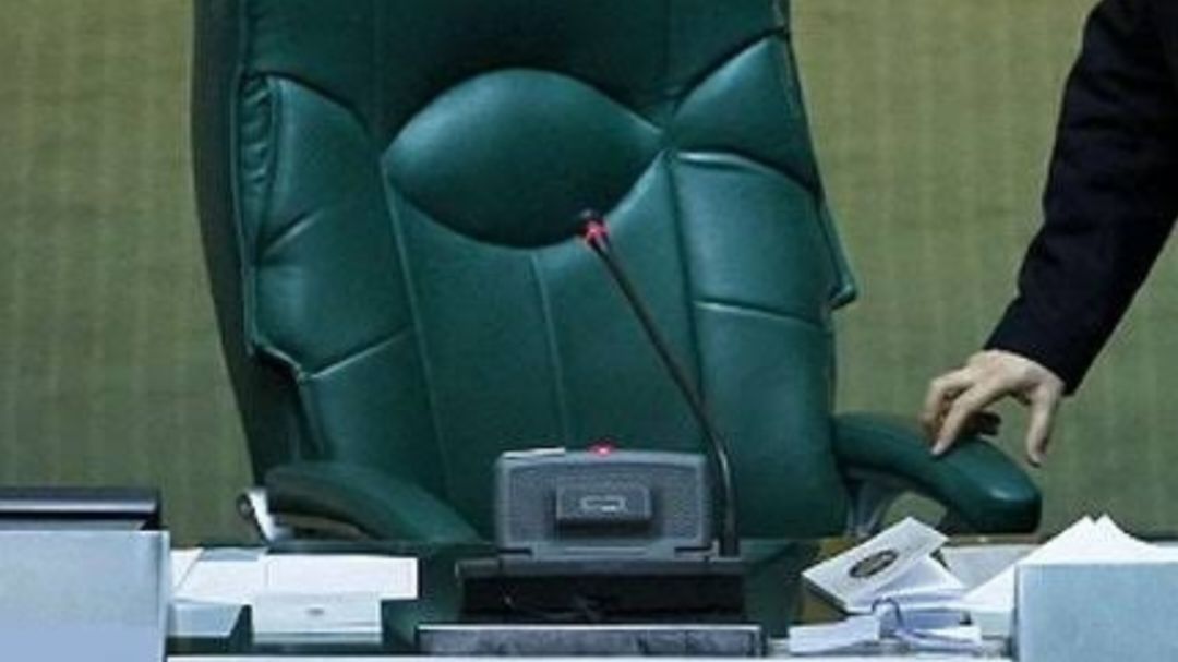 حق دزفول، حداقل دو نماینده‌ی مجلس است