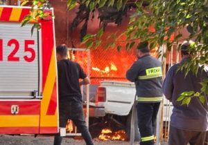 آتش سوزی گسترده گلخانه توسط سه ایستگاه عملیاتی مهار شد 