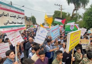 «برگزاری راهپیمایی یوم‌الله ۱۳ آبان در دزفول از میدان آزادی تا مصلای امام علی (ع)»