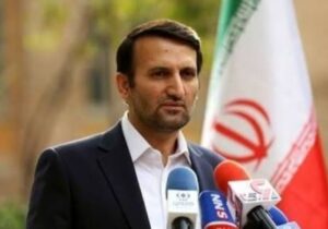 صدور پلاک برای دانش‌آموزان صحت ندارد/ با شایعه سازان برخورد می کنیم