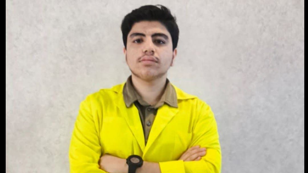سپهر پاکنام رتبه نخست کشور در آزمون سراسری کاردانی سال ۱۴۰۵ را کسب کرد